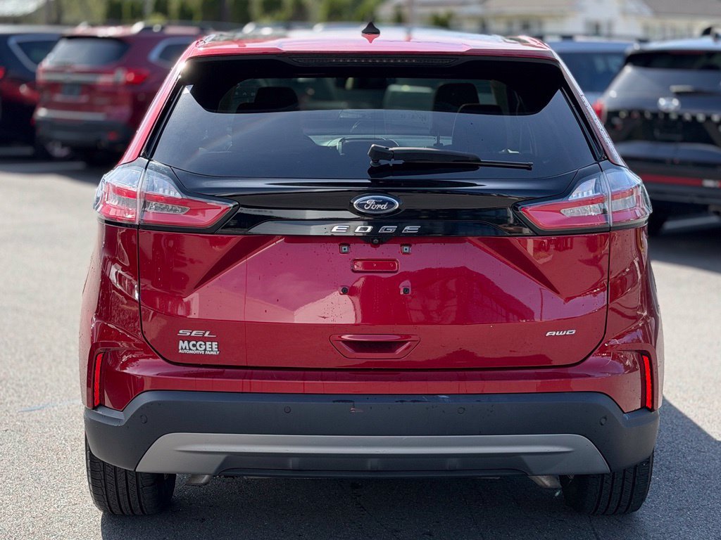 Used 2022 Ford Edge SEL w/ Convenience Package AWD/4WD image 4