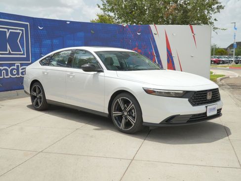 New 2026 Honda Accord SE image 3