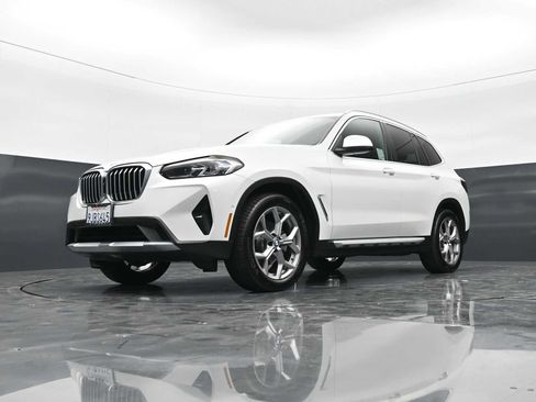 Certified 2024 BMW X3 sDrive30i w/ Convenience Package RWD image 25