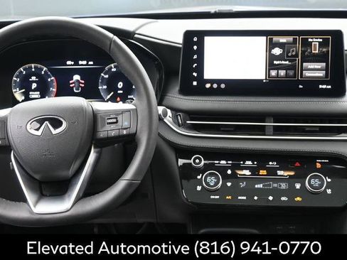 Certified 2026 INFINITI QX60 Luxe w/ Family Package AWD/4WD image 13