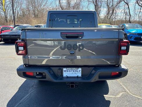 New 2026 Jeep Gladiator Sport AWD/4WD image 4