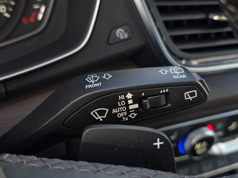 Used 2022 Audi Q5 2.0T Premium w/ Convenience Package image 44