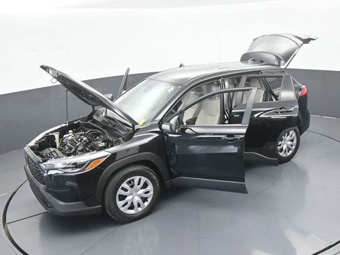 Used 2022 Toyota Corolla Cross L FWD image 57