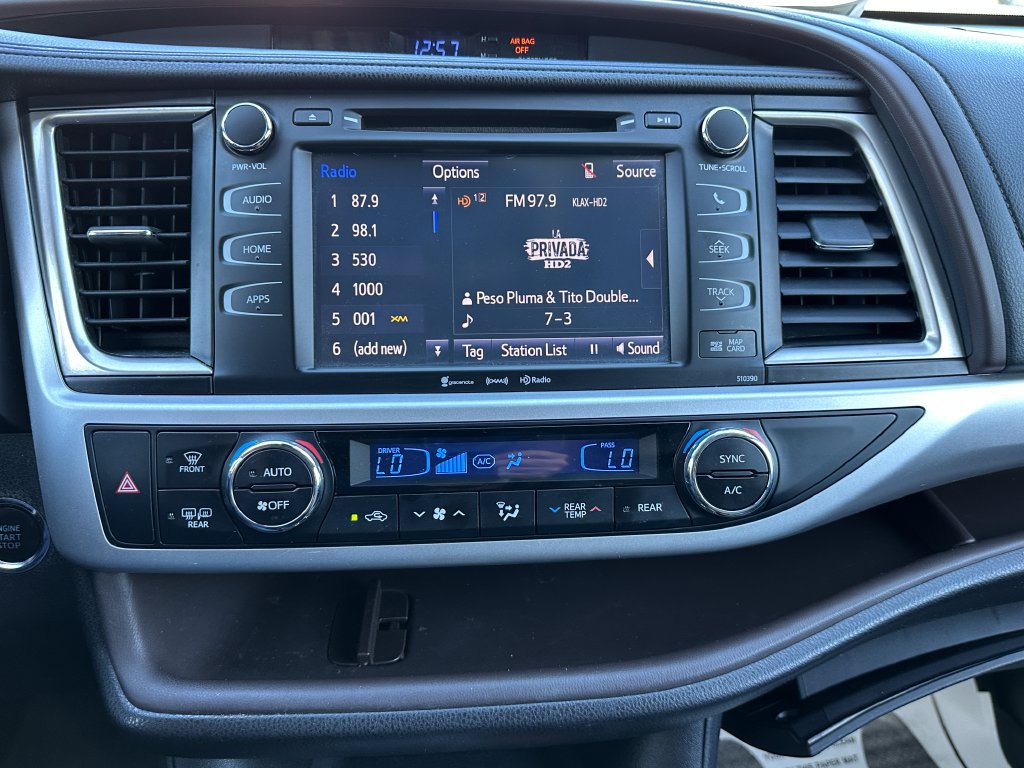 Used 2019 Toyota Highlander XLE FWD image 43