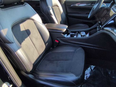 Used 2023 Jeep Grand Cherokee Altitude image 21