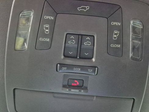 Used 2021 Toyota Sienna XSE image 20