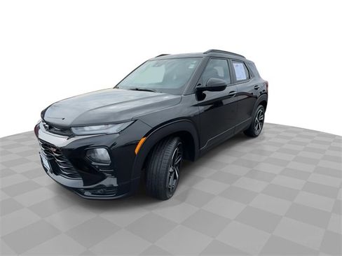 Used 2022 Chevrolet TrailBlazer RS w/ Sun and Liftgate Package image 4