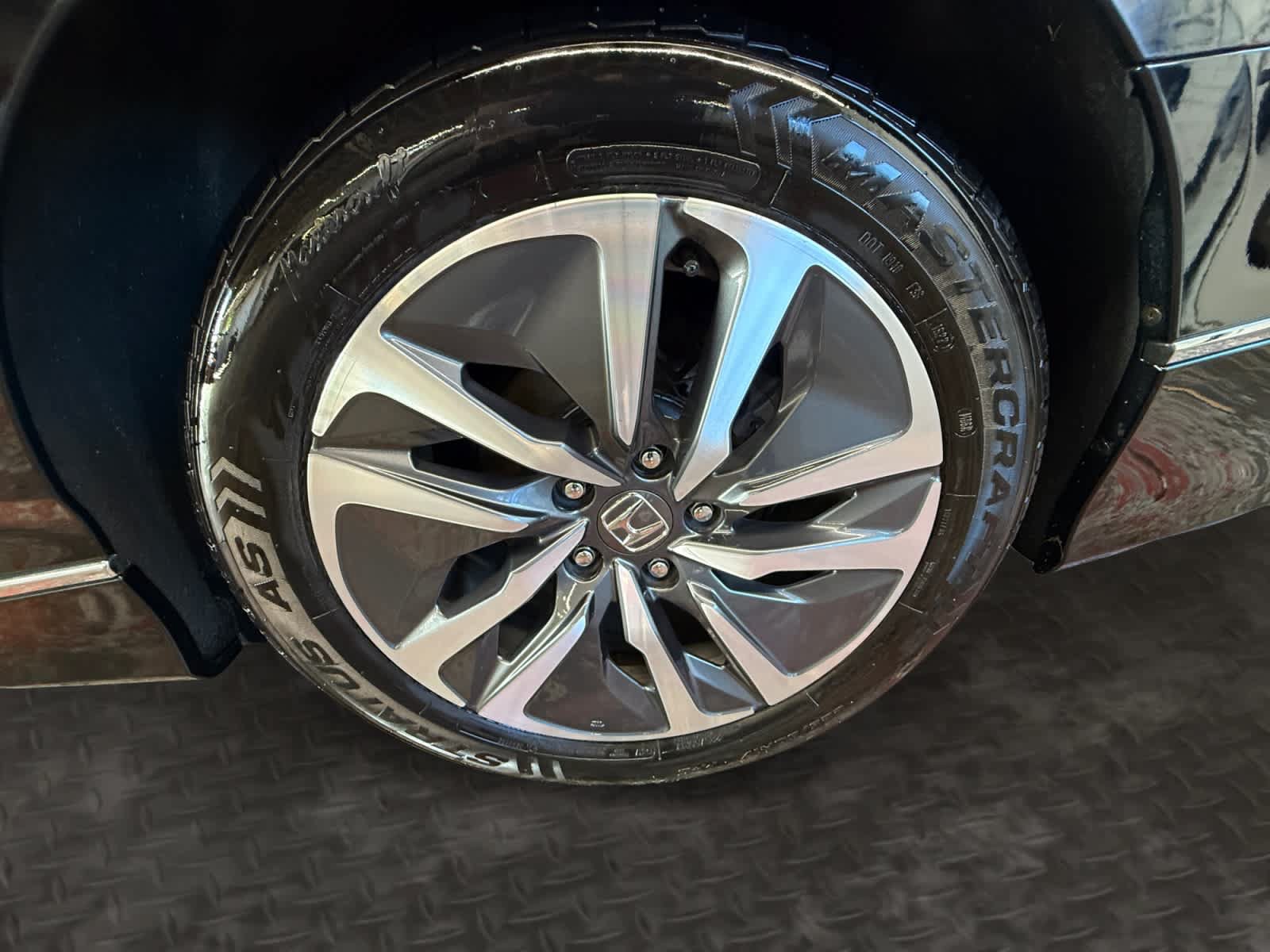 Used 2021 Honda Accord EX image 9