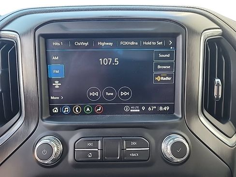 Used 2021 GMC Sierra 1500 AT4 w/ Technology Package AWD/4WD image 17