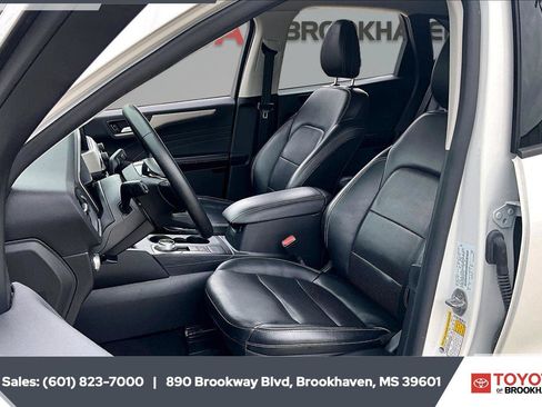 Used 2022 Ford Escape SEL FWD image 18