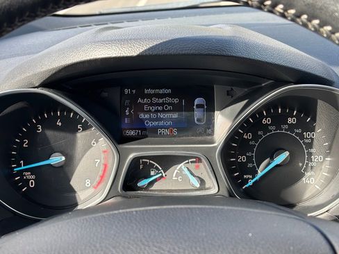 Used 2019 Ford Escape SE FWD image 18