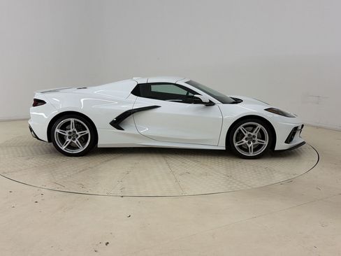 Used 2024 Chevrolet Corvette Stingray Preferred Conv w/ Z51 Performance Package RWD image 8