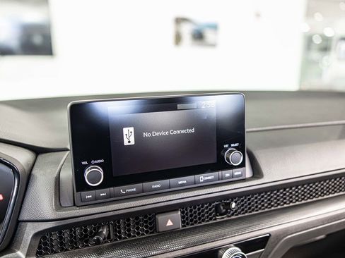 Used 2025 Honda CR-V LX image 25