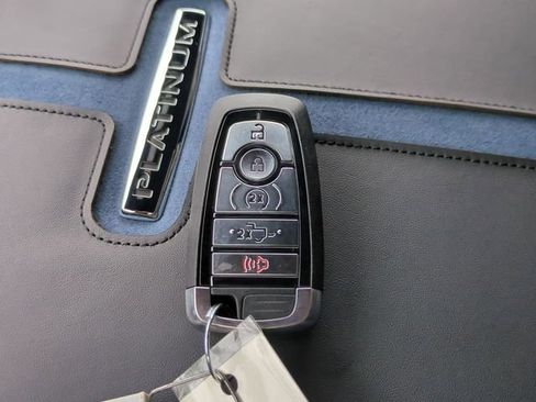New 2026 Ford F250 Platinum AWD/4WD image 32