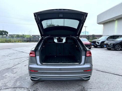 Used 2019 Audi Q8 Premium Plus AWD/4WD image 21