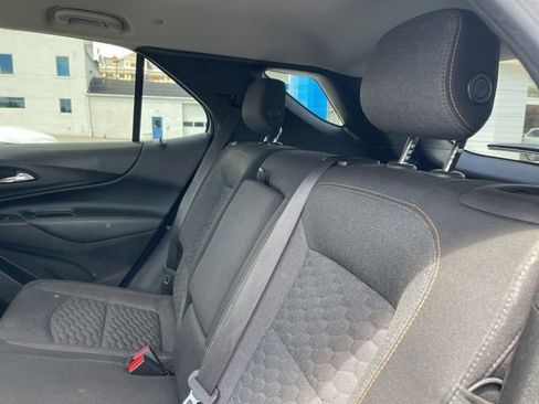 Used 2018 Chevrolet Equinox LT FWD image 18