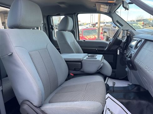 Used 2016 Ford F250 XL w/ Power Equipment Group image 27