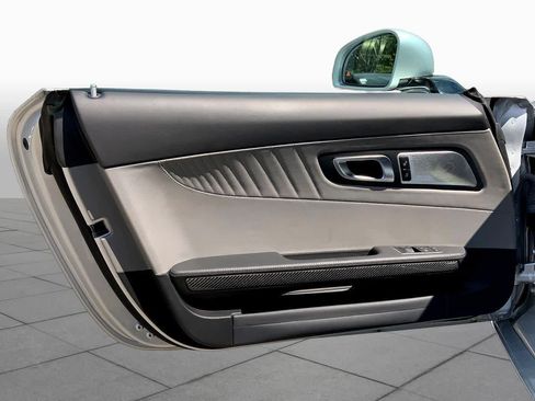 Certified 2016 Mercedes-Benz AMG GT S image 22