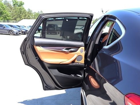 Used 2015 BMW X6 xDrive50i AWD/4WD image 43