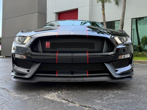 Used 2017 Ford Mustang Shelby GT350R w/ GT350R Equipment Group 920A RWD image 8