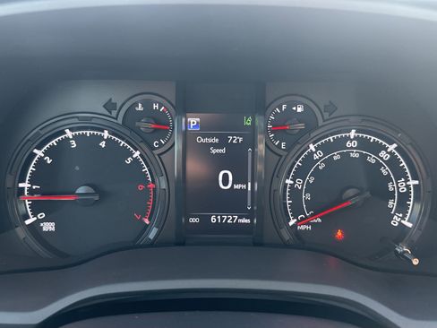 Used 2022 Toyota 4Runner SR5 Premium image 23