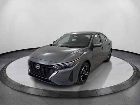 Used 2025 Nissan Sentra SV FWD image 1