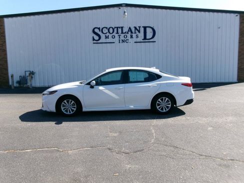 Used 2025 Toyota Camry LE FWD image 1