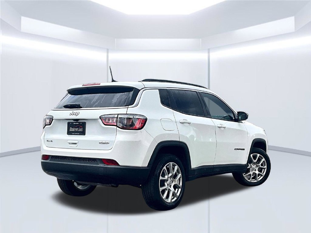 Used 2022 Jeep Compass Latitude AWD/4WD image 14