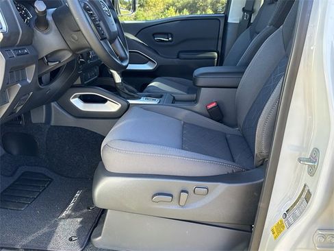 New 2026 Nissan Frontier SV w/ Tow Package image 10