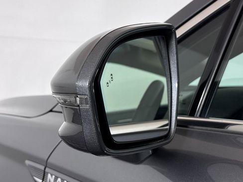 Used 2022 Lincoln Nautilus Reserve w/ Monochromatic Package image 29