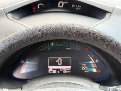 Certified 2017 Nissan Leaf S w/ Charge Package FWD image 10