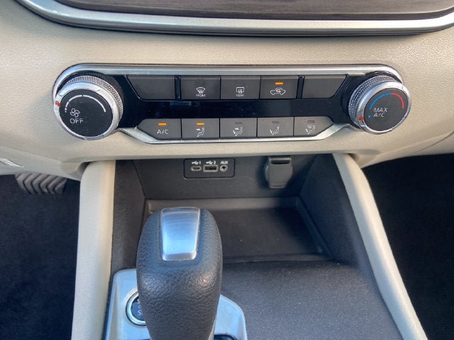 Used 2025 Nissan Altima 2.5 SV FWD image 24
