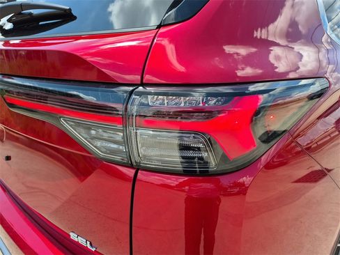 New 2025 Mitsubishi Outlander SEL image 29