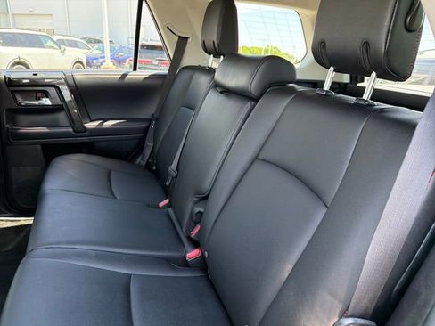 Used 2019 Toyota 4Runner TRD Off-Road Premium AWD/4WD image 21