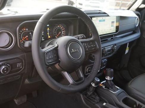 New 2026 Jeep Gladiator Sport image 17