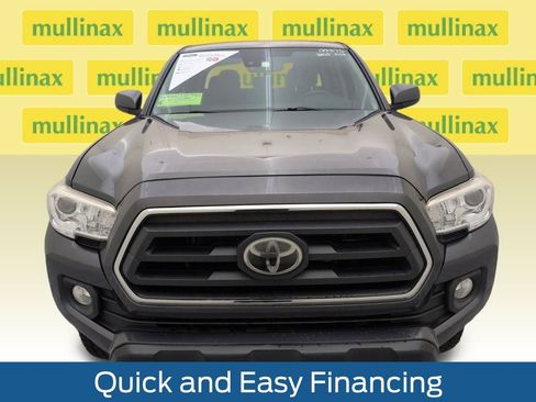 Used 2020 Toyota Tacoma SR5 image 14