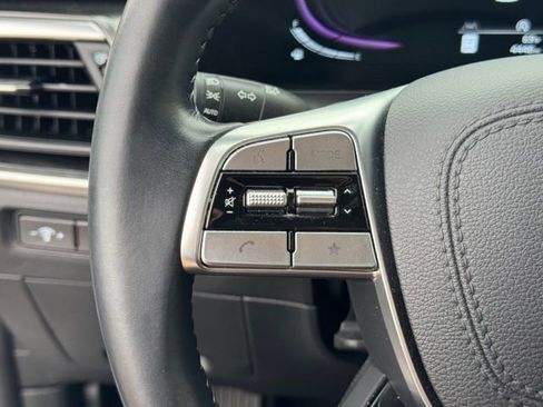 Used 2024 Kia Telluride S image 29