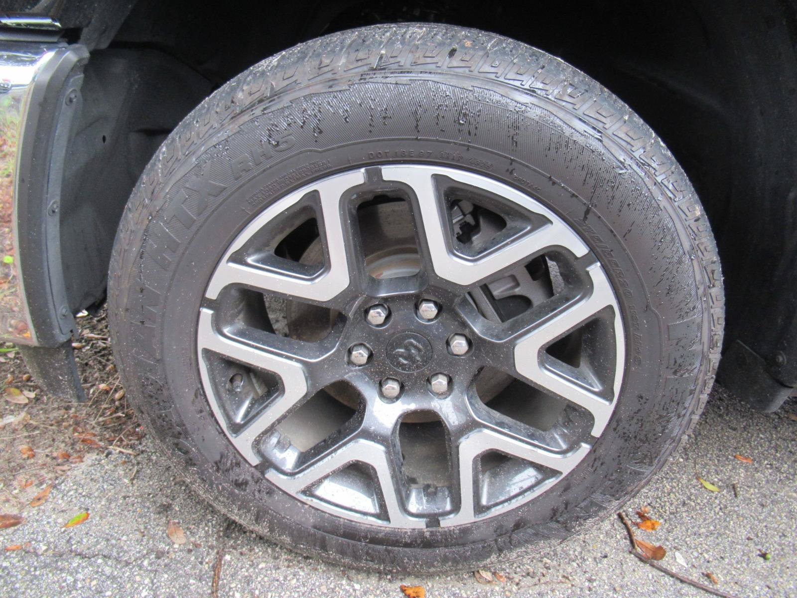 Used 2026 RAM 1500 Laramie AWD/4WD image 5