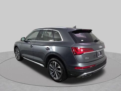 Used 2023 Audi Q5 2.0T Premium w/ Convenience Package AWD/4WD image 9