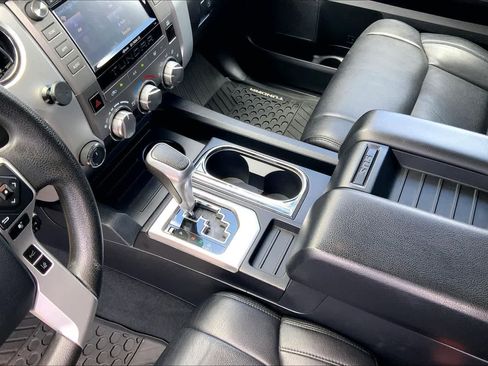 Used 2019 Toyota Tundra SR5 AWD/4WD image 17