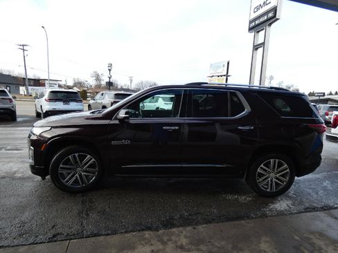 Used 2023 Chevrolet Traverse High Country image 10