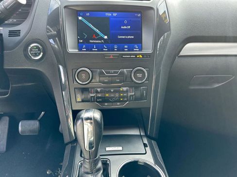 Used 2019 Ford Explorer XLT w/ Equipment Group 201A FWD image 20