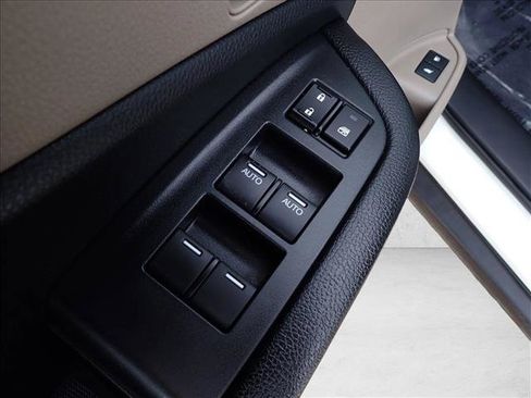 Used 2016 Honda Pilot Elite image 16