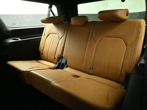 Certified 2024 Ford Expedition Max Platinum image 24