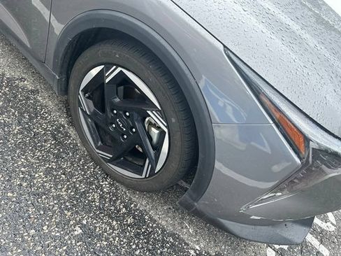 Certified 2025 Kia K4 EX FWD image 2