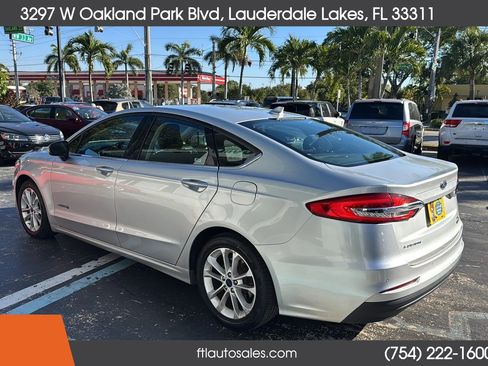 Used 2019 Ford Fusion SE image 8