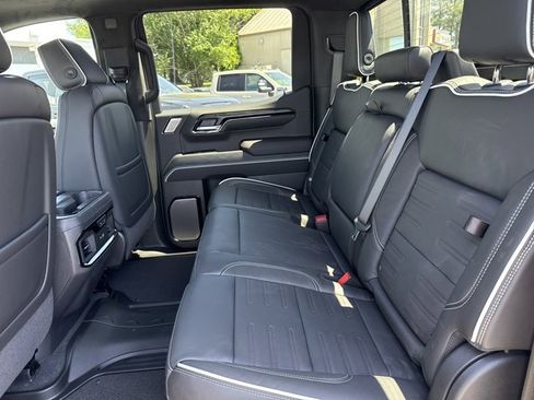 New 2026 GMC Sierra 1500 AT4X w/ LPO, Black Badging Package AWD/4WD image 6