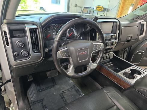 Used 2017 GMC Sierra 1500 SLT w/ SLT Premium Package AWD/4WD image 15