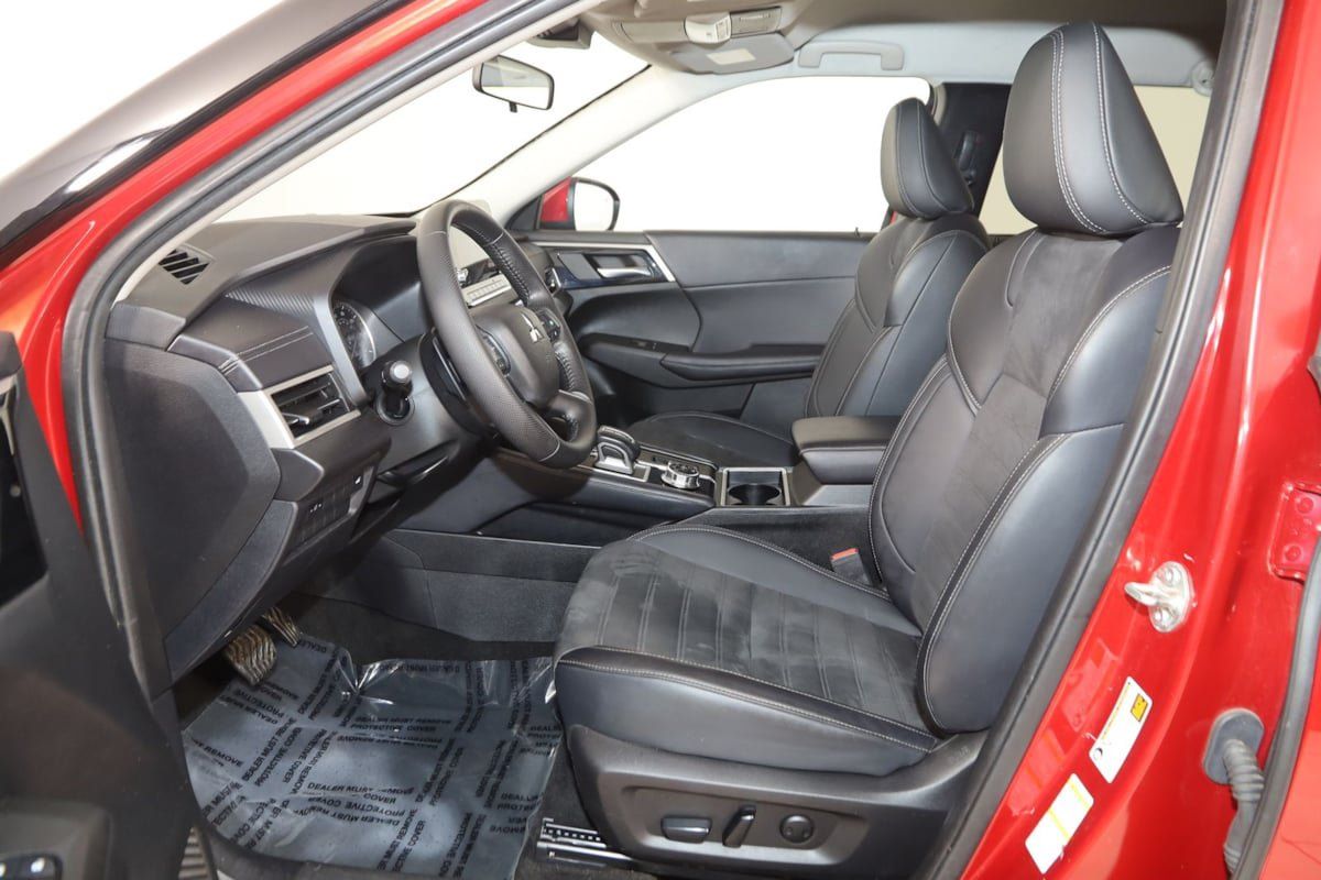 Used 2024 Mitsubishi Outlander Ralliart AWD/4WD image 11