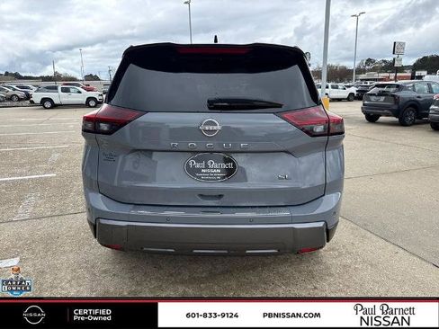 Certified 2024 Nissan Rogue SL w/ SL Premium Package FWD image 13